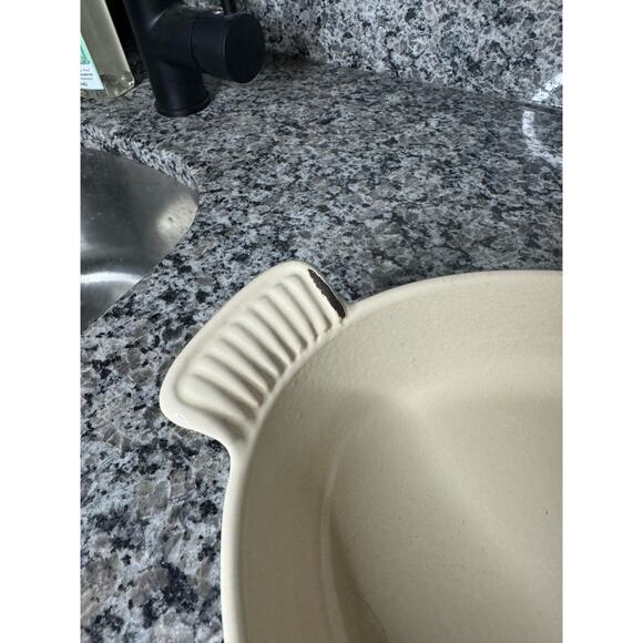 Vintage Le Creuset Enameled Cast Iron Baking Casserole - Picture 3 of 4